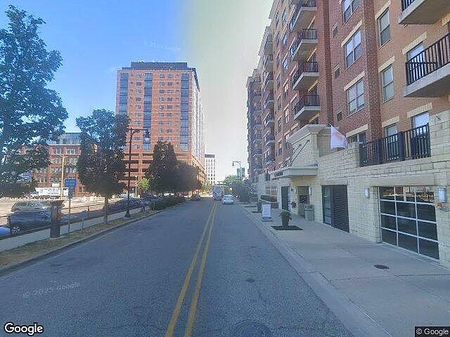 Icon on Bond Condominium photo 4