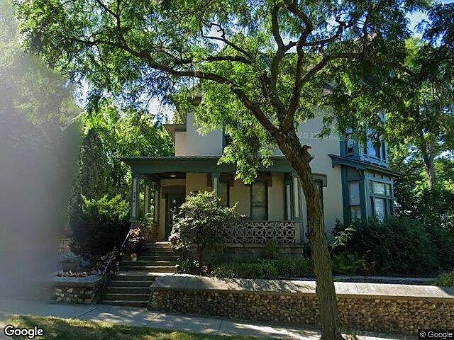 Fountain View photo 4