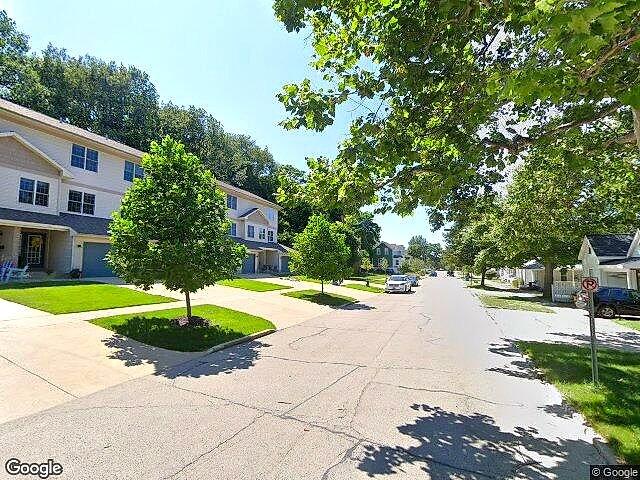 Clinton Ridge Condos photo 2