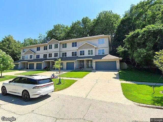 Clinton Ridge Condos photo 5