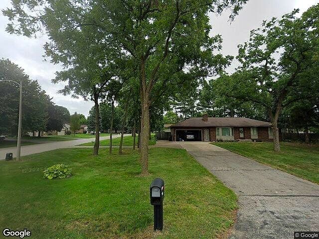 Amber Lakes Condominiums photo 3