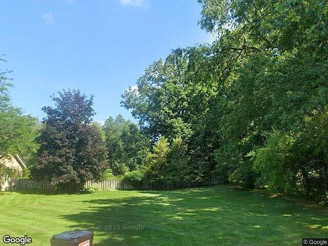 Buttrick Acres photo 3