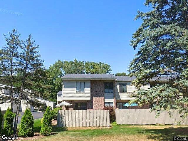 Meadows Condominiums photo 2