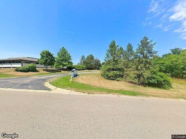 Meadows Condominiums photo 4