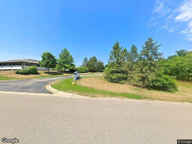 Meadows Condominiums photo 4