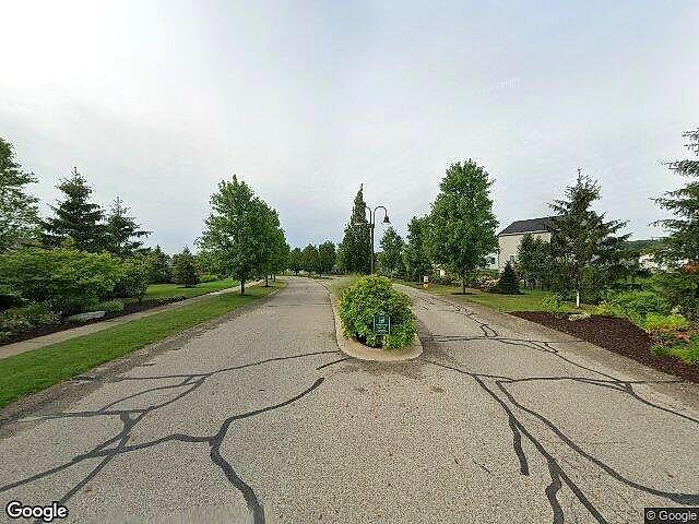 Carlisle Crossings North Site Condominiums photo 4