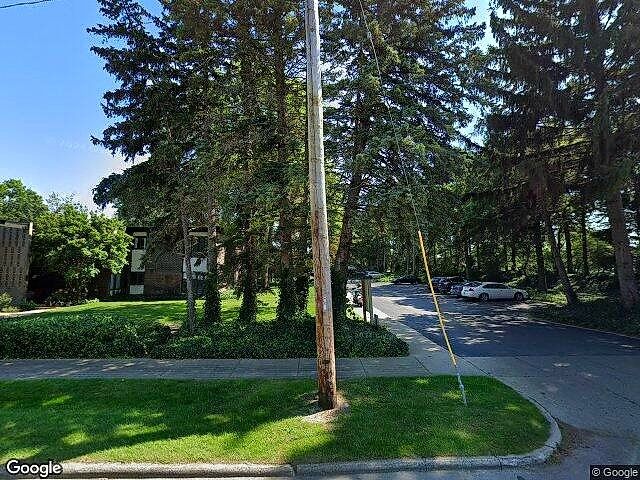HAWTHORNES SQUARE CONDOS photo 4