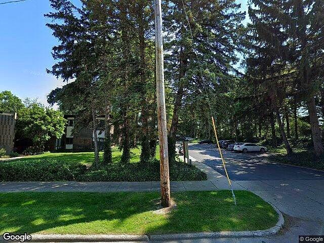 HAWTHORNES SQUARE CONDOS photo 4