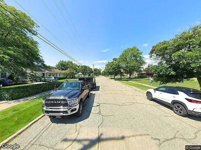 HAWTHORNES SQUARE CONDOS photo 6