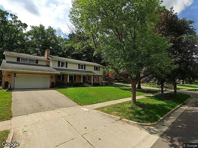 Albert-Realtors Cornell Add. photo 10