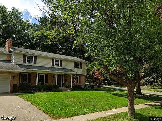 Albert-Realtors Cornell Add. photo 11