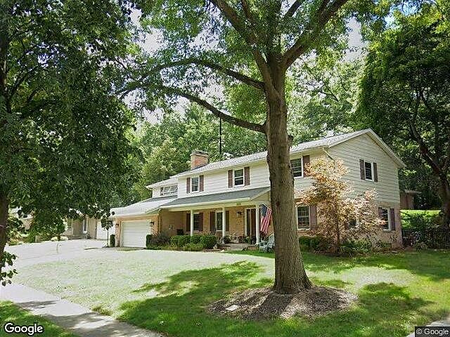 Albert-Realtors Cornell Add. photo 9