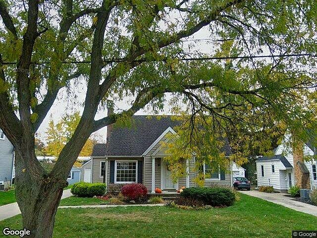 Albert-Realtors' Breton Road Add. photo 4