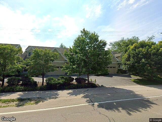 IVY WOOD CONDO photo 5