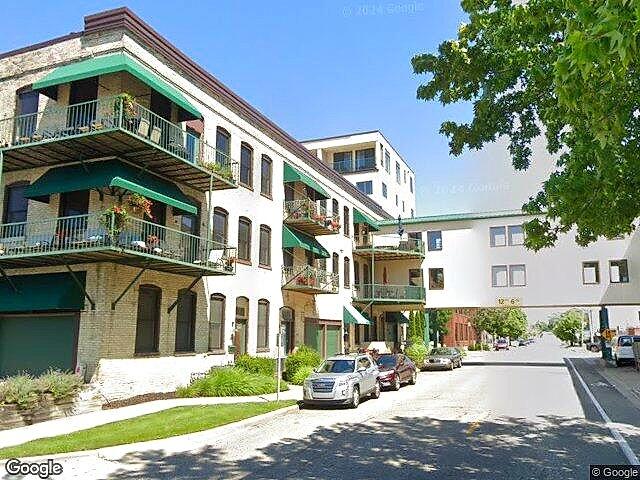 HARBORFRONT CONDOS photo 5