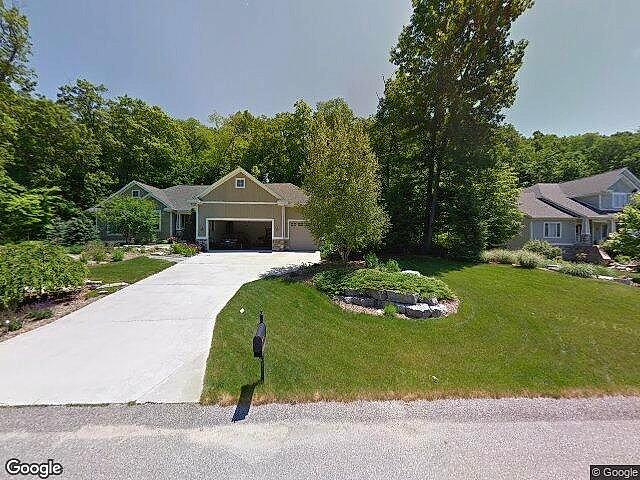 East River Ridge Condominiums photo 2