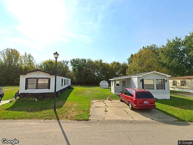 Fairview Shores Condos photo 2