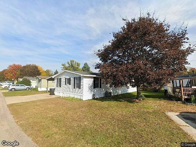 Fairview Shores Condos photo 4