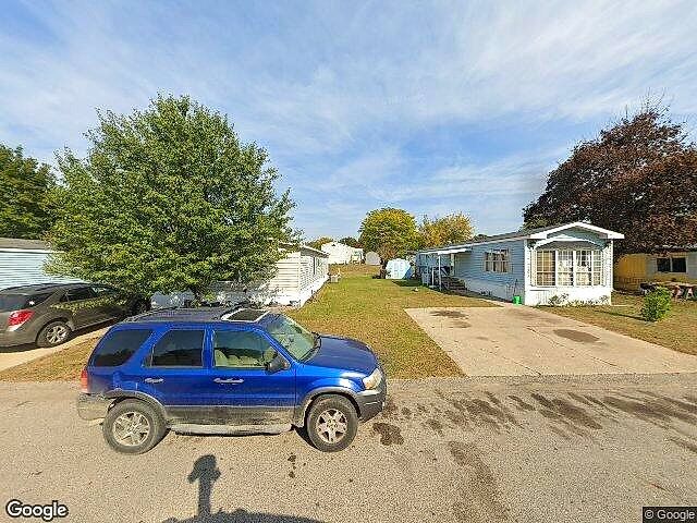 Fairview Shores Condos photo 6