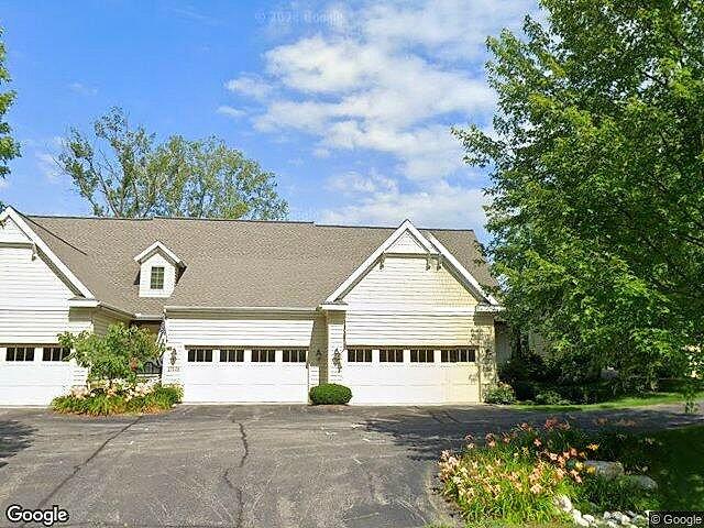 Ivy Wood Condominiums photo 2