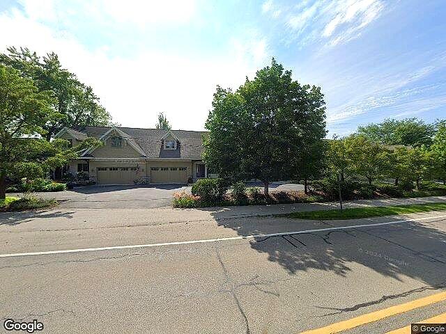 Ivy Wood Condominiums photo 4