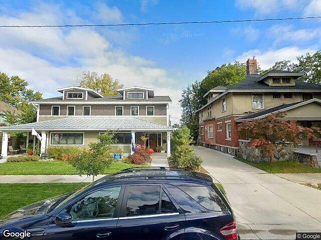 C & C Condominium photo 3