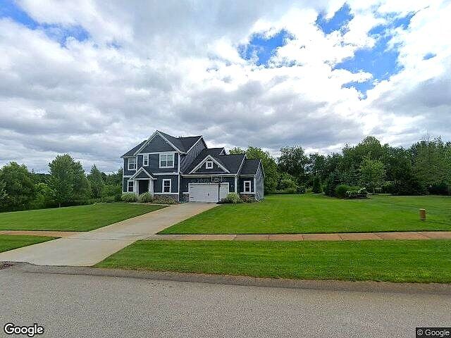 Arrowcrest photo 3