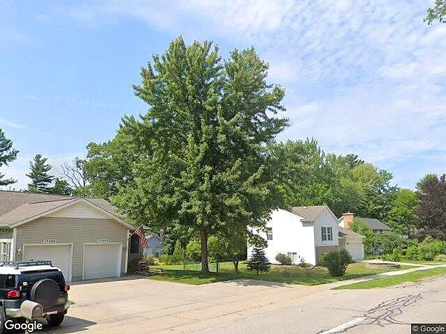 17300-02 Hazel Street Condominiums photo 5