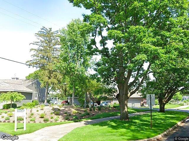 Edgewater Place Condominium photo 3