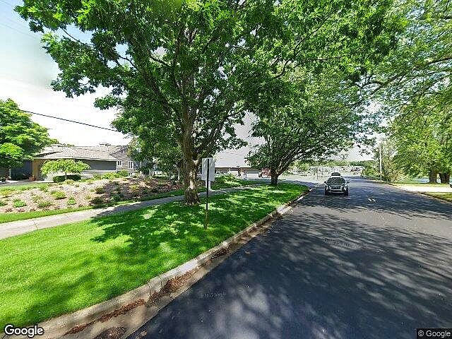Edgewater Place Condominium photo 8