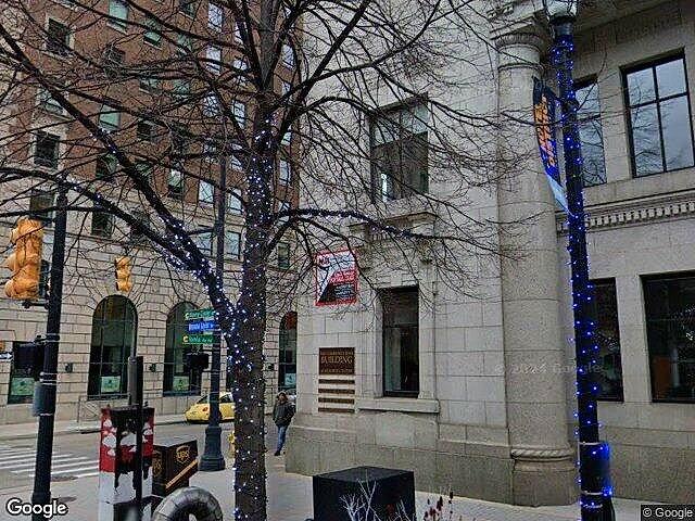 Front Row Condominiums photo 5