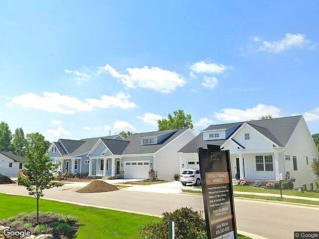 Fase Street Crossings photo 3