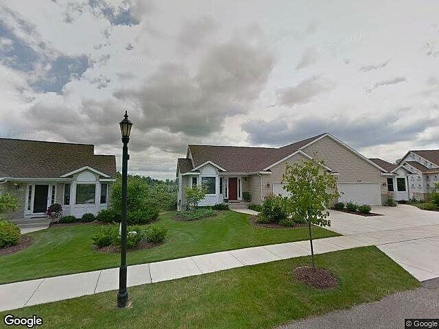 Blakeslee Creek Condominiums photo 11