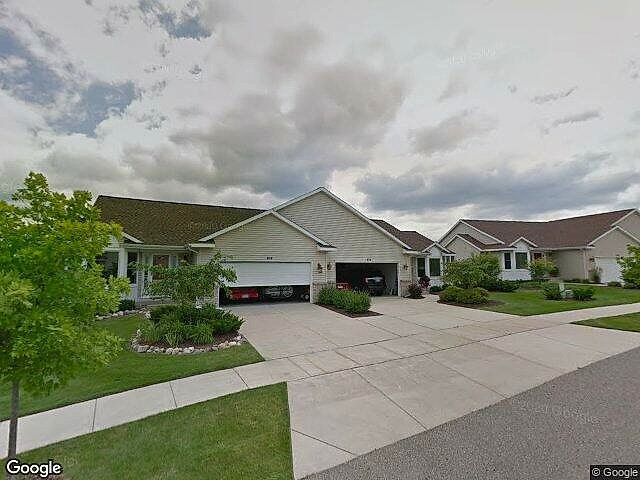 Blakeslee Creek Condominiums photo 3