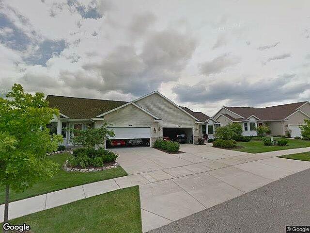 Blakeslee Creek Condominiums photo 3