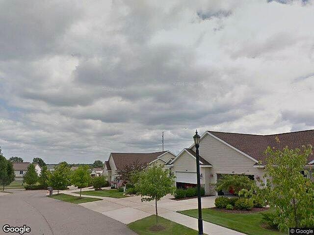 Blakeslee Creek Condominiums photo 5