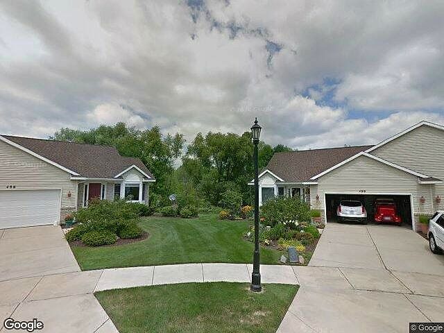 Blakeslee Creek Condominiums photo 9