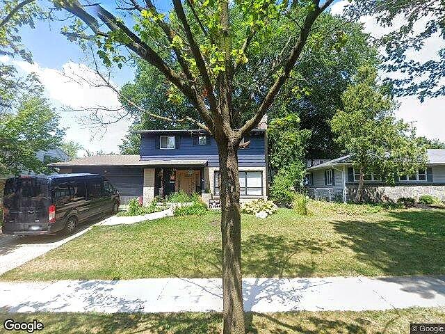 Albert-Realtors Hall St. Sub. Area photo 3