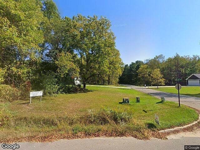 Bowen Lake Village photo 5