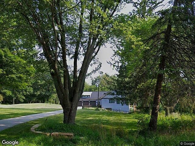 Crestwood Hills photo 9