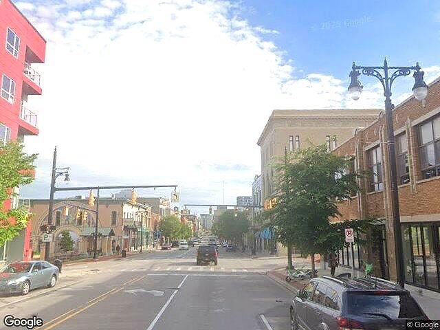 Division-Sheldon Condominium photo 3