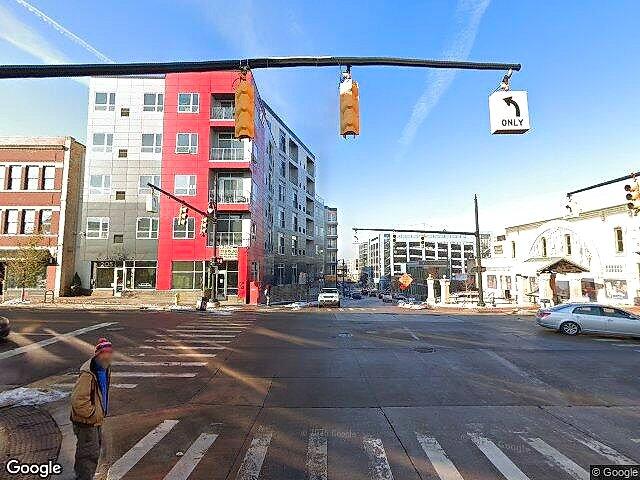 Division-Sheldon Condominium photo 4