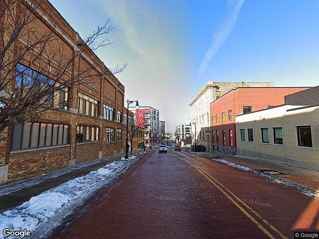 Division-Sheldon Condominium photo 8