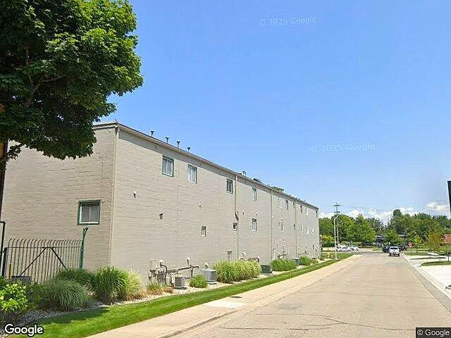 Harbourfront Condominiums photo 5