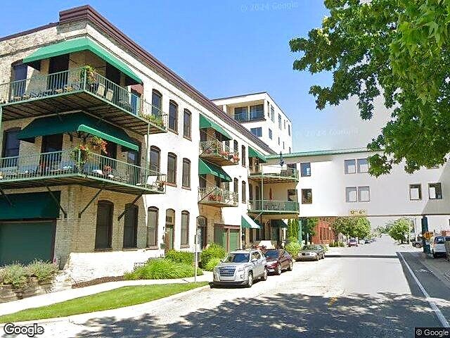 Harbourfront Condominiums photo 7