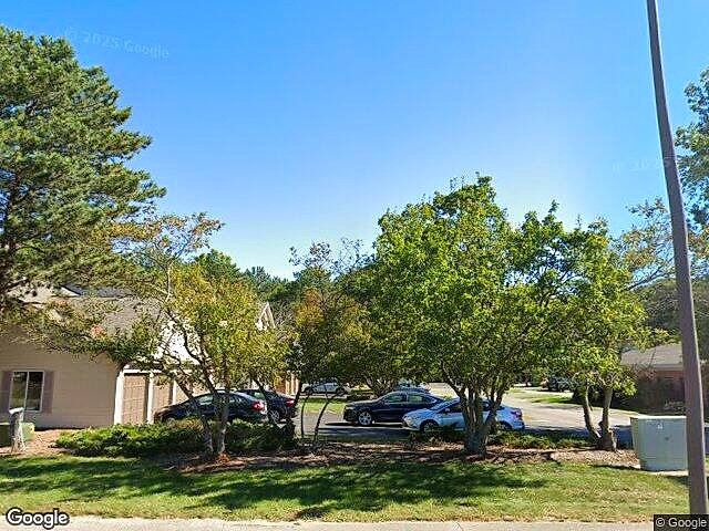 Amberwood Condominiums photo 8