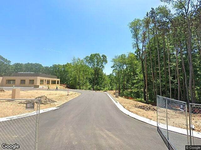 Evergreen Lake Office Park photo 8