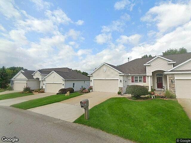English Ridge Condominiums photo 5