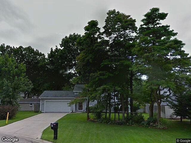 Elwood Estates photo 8