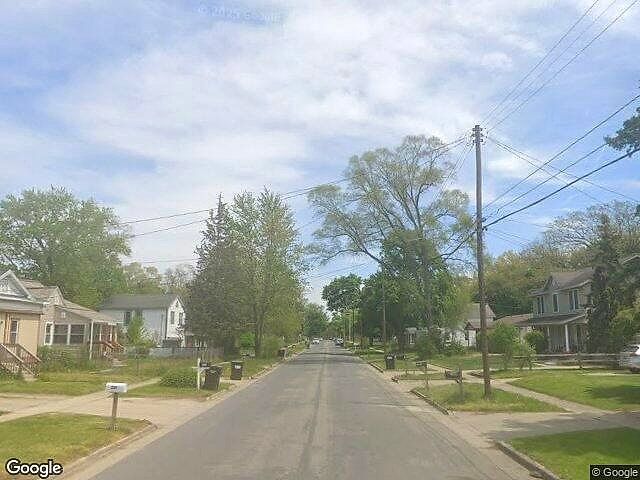 South Lawn Park photo 9
